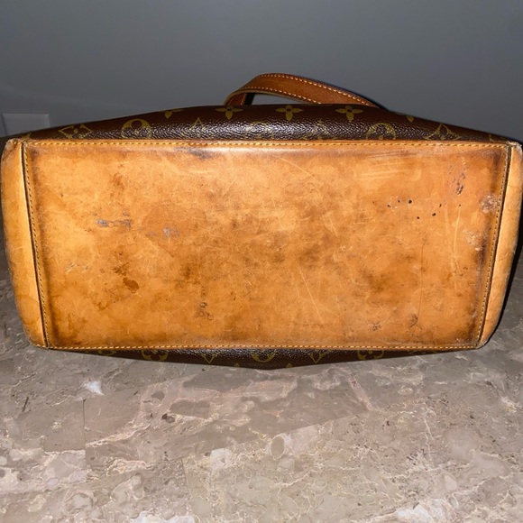 AUTHENTIC Louis Vuitton Purse! - Picture 7 of 8